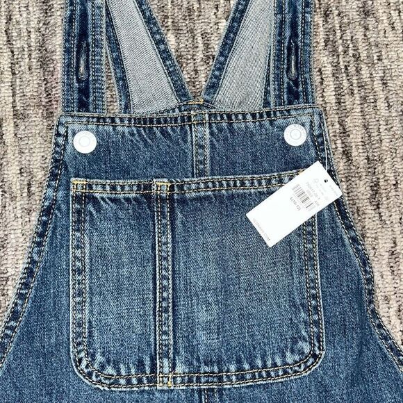 Old Navy Girl’s Size Large 10-12 Cutoff Jean Overalls Blue Dark Wash Denim NWT - Picture 2 of 5